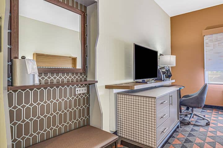 Room amenity